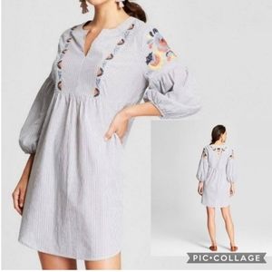 Knox Rose Boho Dress size Medium blue/white stripe